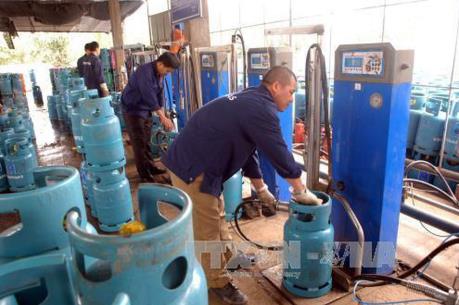 Giá gas tháng 9 tăng lên mức 367.000 - 370.000 đồng/bình 12kg