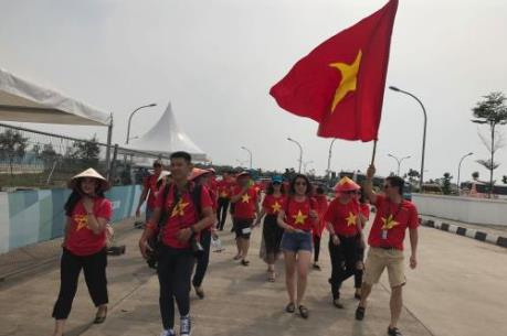 Người hâm mộ tiếp lửa cho đội tuyển Olympic Việt Nam