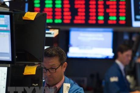 Các thị trường chứng khoán châu Âu và Mỹ tiếp tục giảm điểm