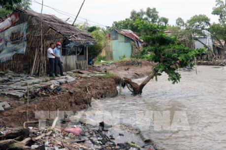 18.400 người cần phải di dời do ảnh hưởng của sạt lở
