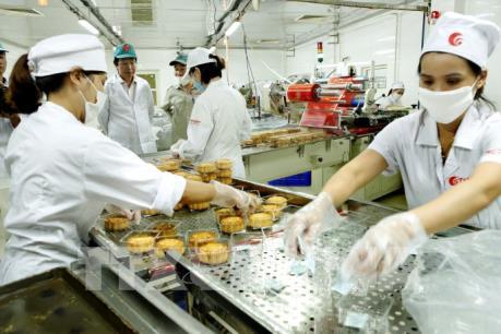 Bánh Trung thu cao cấp hút khách