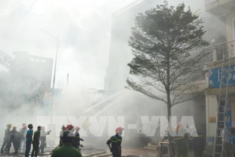 Cháy lớn tại quán bar ngay trung tâm thành phố Đà Nẵng