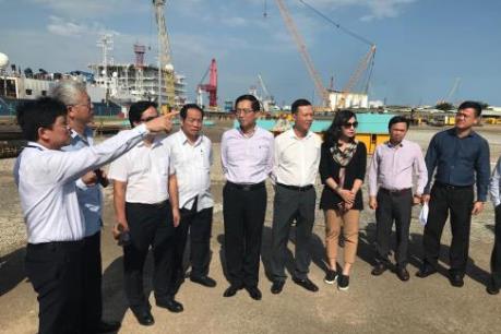 Vướng cơ chế, doanh nghiệp dầu khí “thua” ngay tại sân nhà