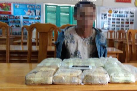 Biểu dương lực lượng triệt phá đường dây ma túy từ Lào