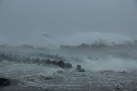 Trưa mai 15/9, siêu bão Mangkhut giật trên cấp 17 sẽ vào biển Đông