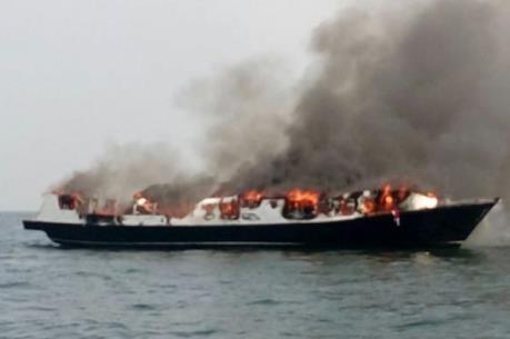 Indonesia: Cháy và chìm phà chở 147 người