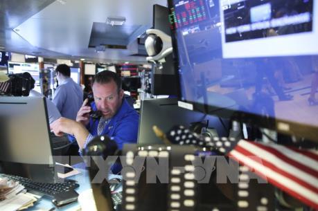 Thị trường chứng khoán Mỹ lên xuống thất thường trong tuần qua