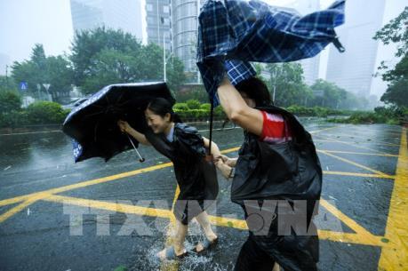 Trung Quốc tiếp tục đưa ra cảnh báo đỏ đối với siêu bão Mangkhut
