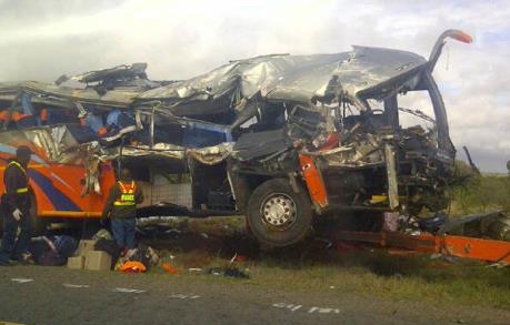 Tai nạn giao thông thảm khốc ở Nam Phi, hơn 50 người thương vong 