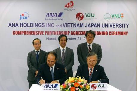 Đại học Việt Nhật hợp tác toàn diện với ANA Holdings của Nhật Bản