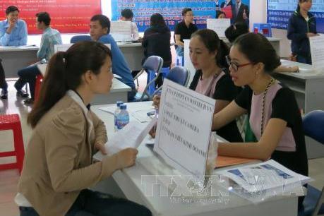 Doanh nghiệp Bình Dương cần hơn 10.000 lao động