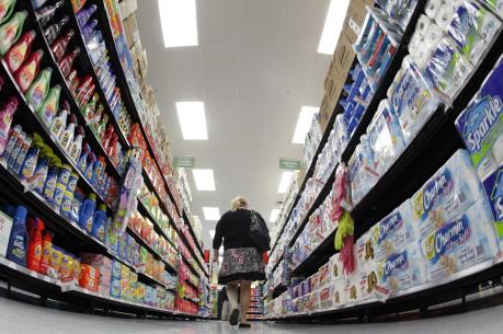 Niềm tin người tiêu dùng Mỹ tăng lên mức cao nhất trong 18 năm