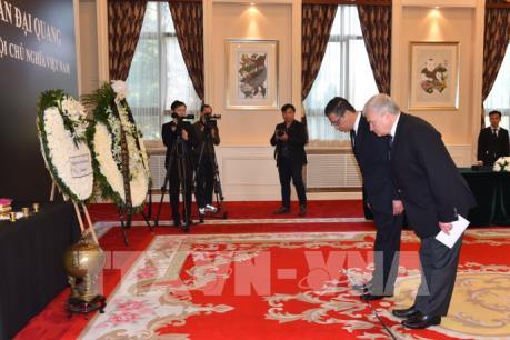 Đại sứ quán Việt Nam tại Trung Quốc tổ chức lễ viếng Chủ tịch nước Trần Đại Quang