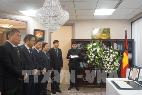 Lễ viếng và mở sổ tang Chủ tịch nước Trần Đại Quang tại Hoa Kỳ, Argentina