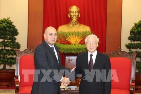 Tổng Bí thư Nguyễn Phú Trọng tiếp Đoàn đại biểu cấp cao Cuba