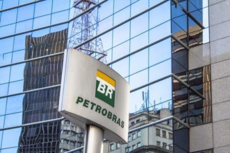 Tập đoàn Petrobras bị phạt hơn 850 triệu USD về tội hối lộ