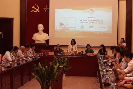 Ra mắt Hệ thống đào tạo trực tuyến cho doanh nghiệp nhỏ và vừa 