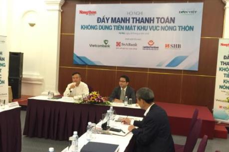 Thanh toán không dùng tiền mặt tại nông thôn: Khó vì chưa quen