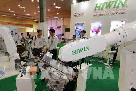 Xu hướng chuyển đổi cơ cấu nhân lực trong Cách mạng công nghiệp 4.0