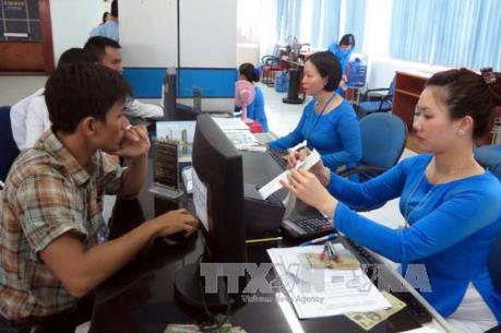 Ga Sài Gòn phát số thứ tự mua vé tàu Tết Nguyên đán Kỷ Hợi