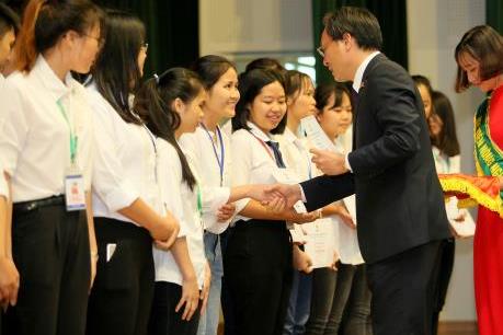 Học bổng Đạm Cà Mau tiếp sức cho sinh viên nông nghiệp