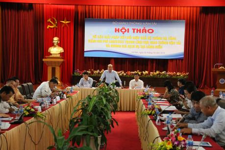 Đề xuất 2 phương án điều chỉnh khung giá dịch vụ cảng biển