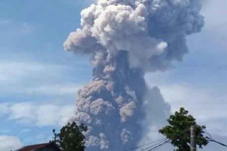 Đảo Sulawesi Indonesia hứng chịu thêm núi lửa phun trào