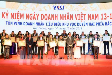 Tôn vinh 30 doanh nhân tiêu biểu khu vực Duyên hải phía Bắc năm 2018