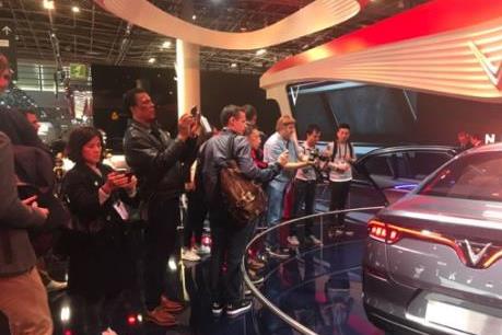 VinFast tiếp tục là tâm điểm của Paris Motor Show 2018