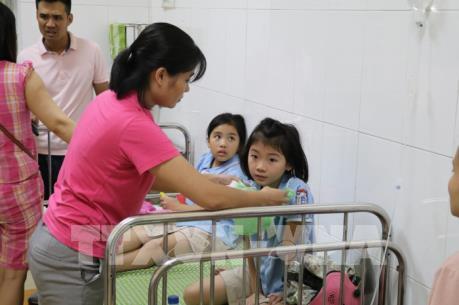 Vụ nghi ngộ độc thực phẩm ở Ninh Bình: 347 học sinh được xuất viện