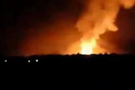 Nổ lớn làm rung chuyển kho vũ khí tại Ukraine, sơ tán hàng nghìn người