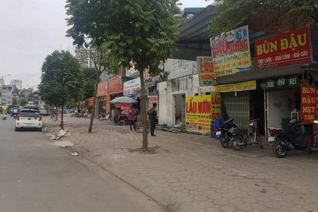 Xử lý nghiêm vi phạm đất đai, xây dựng dọc đường Nguyễn Hoàng, Hà Nội