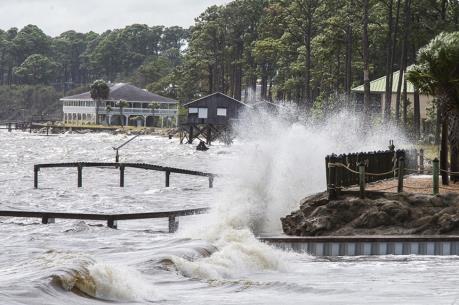 Bão Michael đã đổ bộ vào khu vực ven biển bang Florida