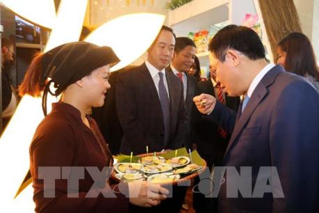 Tham gia sâu vào chuỗi giá trị toàn cầu để khẳng định thương hiệu gạo Việt