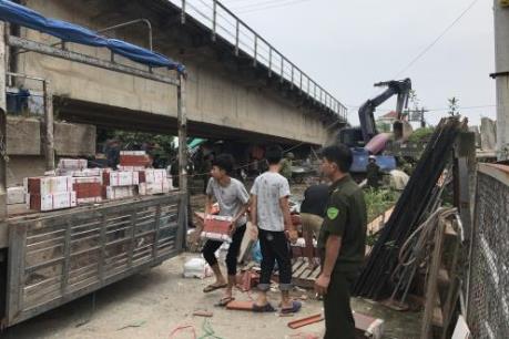 80% hộ dân tại chân cầu Thăng Long tự nguyện di dời công trình vi phạm