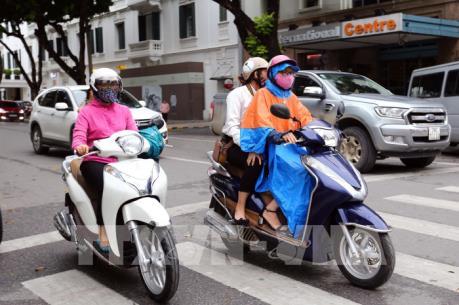 Dự báo thời tiết ngày mai 12/10: Bắc Bộ có mưa vài nơi, trời rét