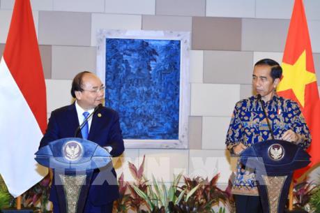 Thủ tướng Nguyễn Xuân Phúc hội đàm với Tổng thống Indonesia
