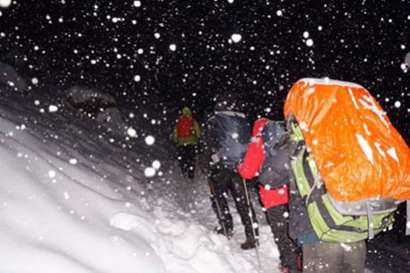 Bão tuyết tại Nepal làm 8 người leo núi thiệt mạng