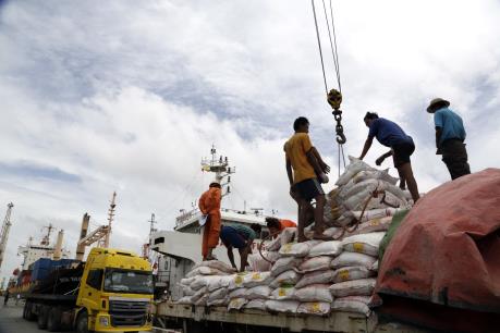 Myanmar xuất khẩu hơn 1 triệu tấn gạo trong giai đoạn chuyển tiếp của tài khóa mới