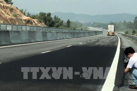 Thu phí trở lại trên cao tốc Đà Nẵng - Quảng Ngãi