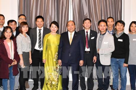 Thủ tướng gặp mặt, nói chuyện với kiều bào tại Đan Mạch