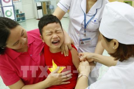 "Chóng mặt" chống dịch sởi, sốt xuất huyết, tay chân miệng