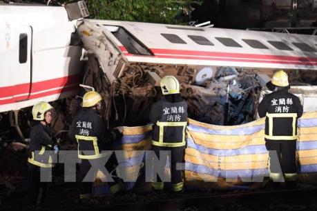 Chính quyền Đài Loan (Trung Quốc) yêu cầu điều tra vụ tai nạn trật bánh tàu hỏa