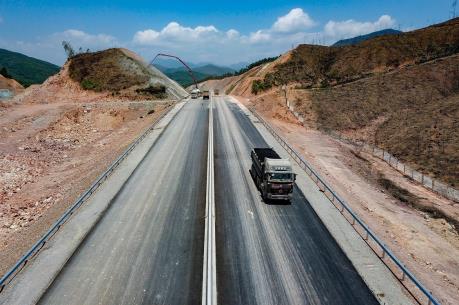 Cao tốc Hạ Long – Vân Đồn phải hoàn thành ngày 25/12