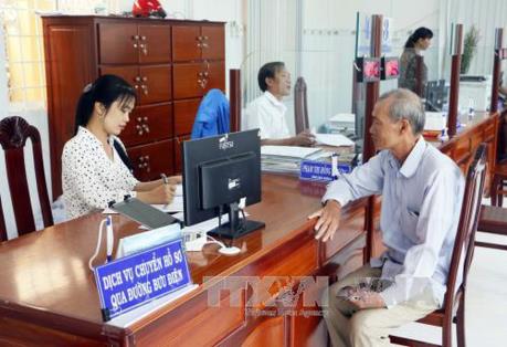 Hà Nội bãi bỏ 190 thủ tục hành chính 