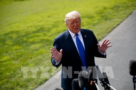 Tổng thống Donald Trump tiếp tục chỉ trích Chủ tịch FED