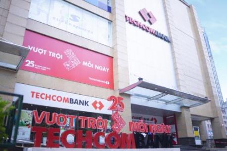 Techcombank báo lãi hơn 17.100 tỷ đồng, CASA cao nhất toàn ngành