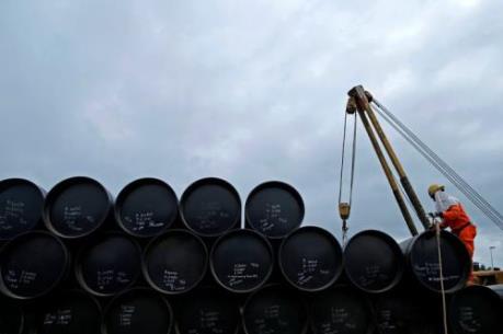 Giá dầu Brent và dầu WTI biến động trái chiều