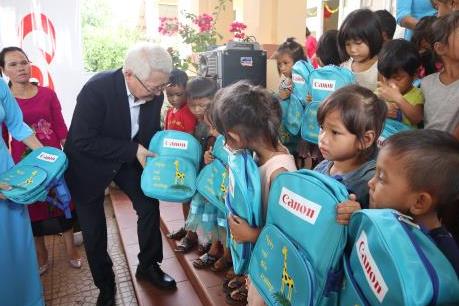 “Chuỗi trường học hữu nghị Canon” đã đến với Quảng Trị