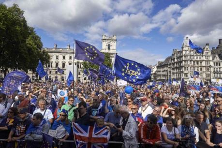 Người dân Anh mất niềm tin vào tiến trình Brexit